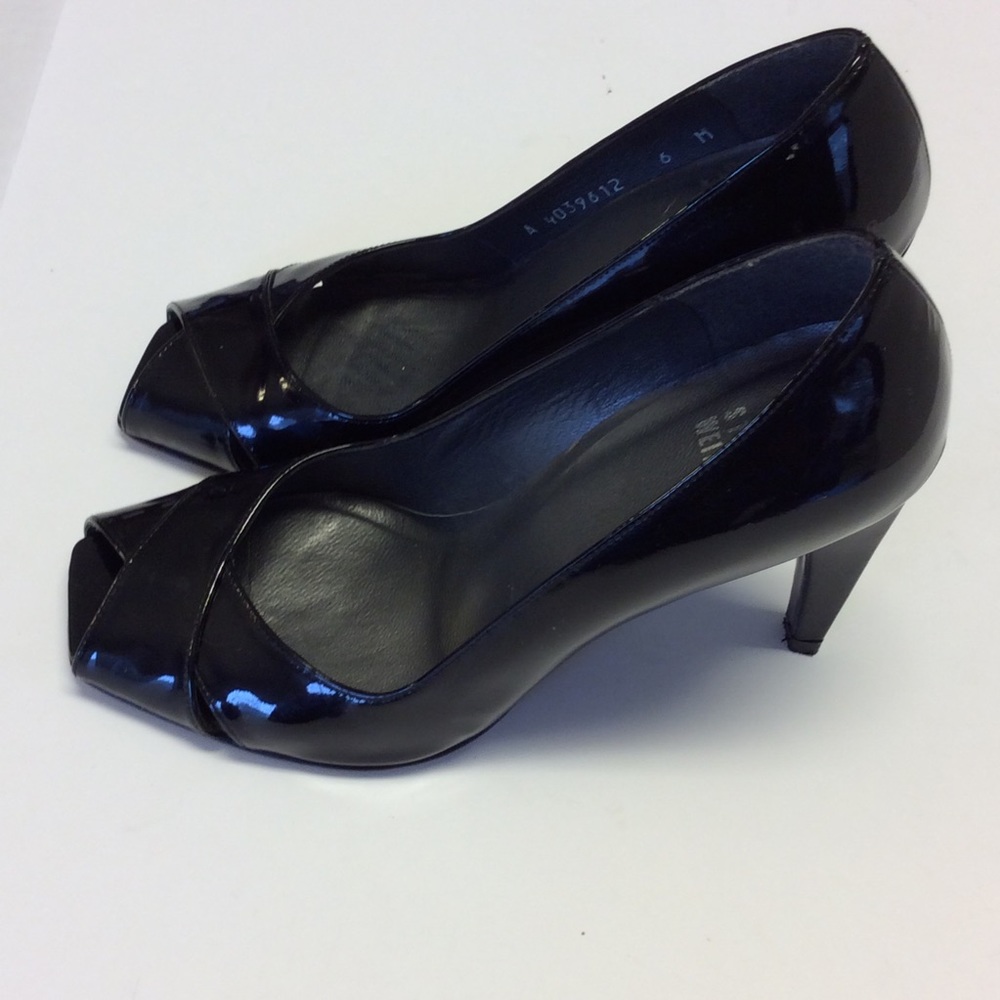 STUART WEITZMAN Black Patent Leather Pumps Size 6 - Picture 3 of 7
